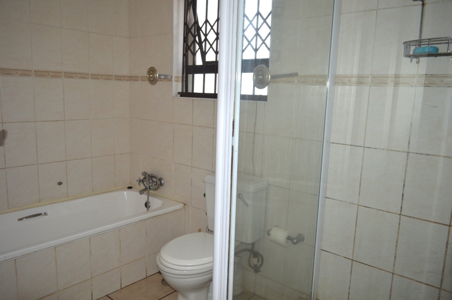 5 Bedroom Property for Sale in Doringkruin North West